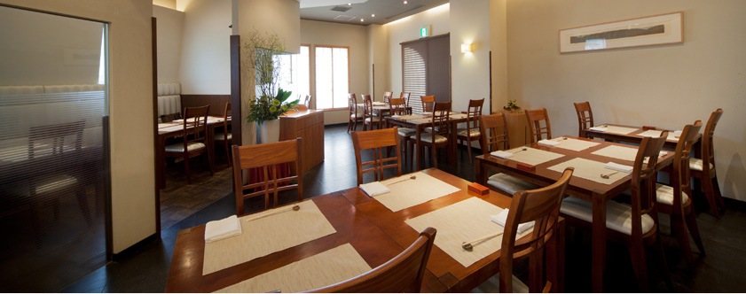 Meet Japanese traditional cuisine in peaceful atmosphere