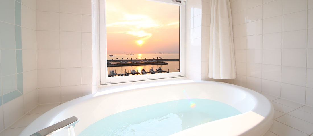 Ocean View Bath Luxury Room