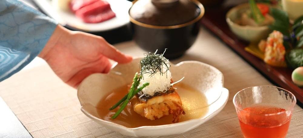 日本料理「四季彩」